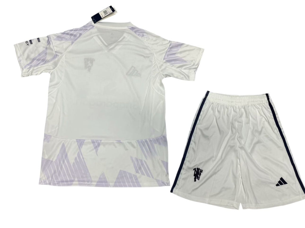 Manchester United FC 2025/26 Kit Away