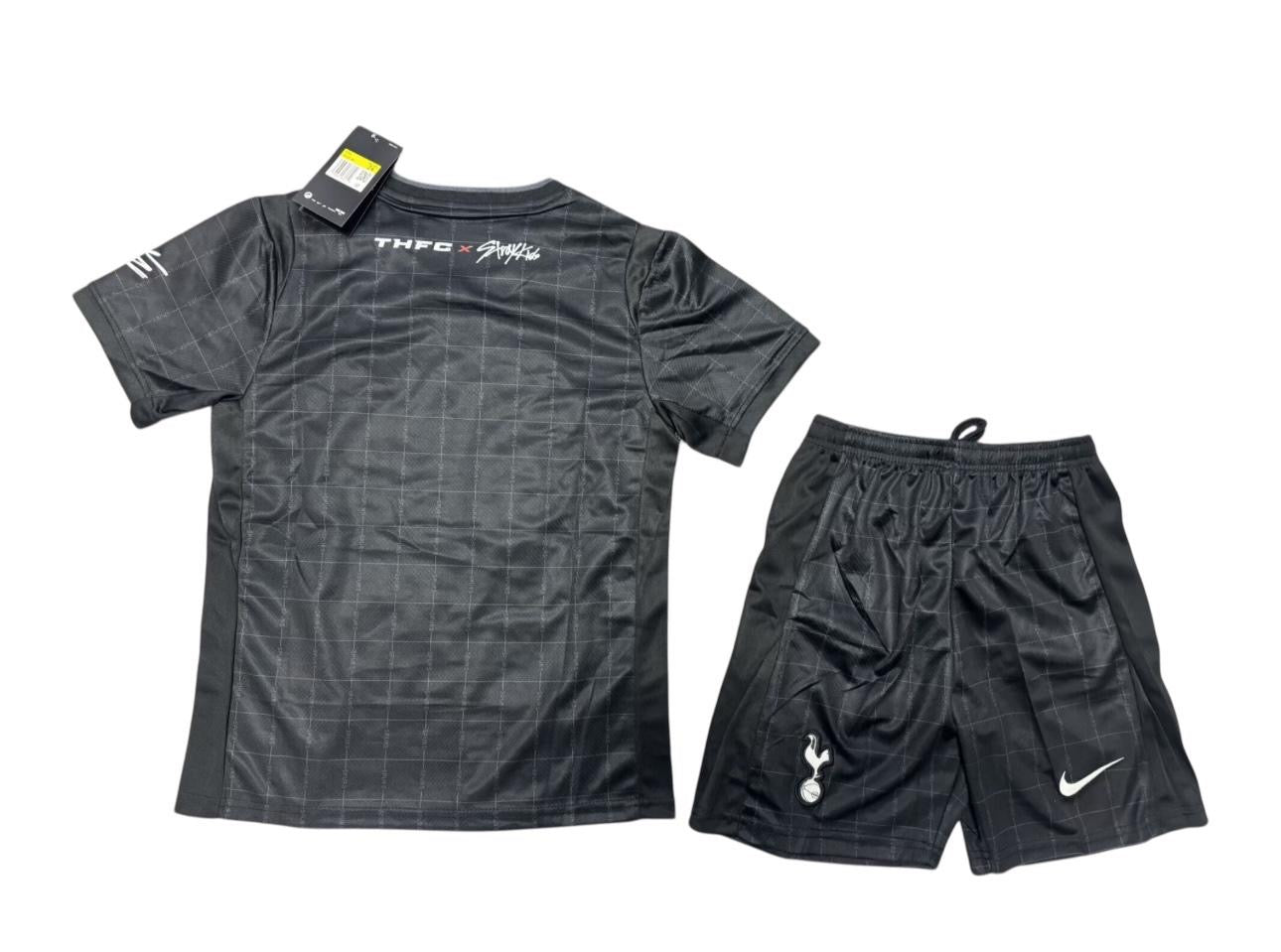 Tottenham Hotspur 2025/26 Mini kit x Stray Kids