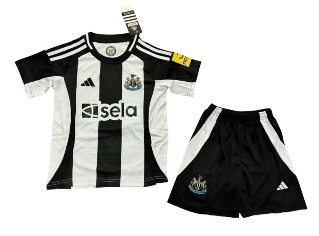 New Castle United FC Mini kit Home 2025/26