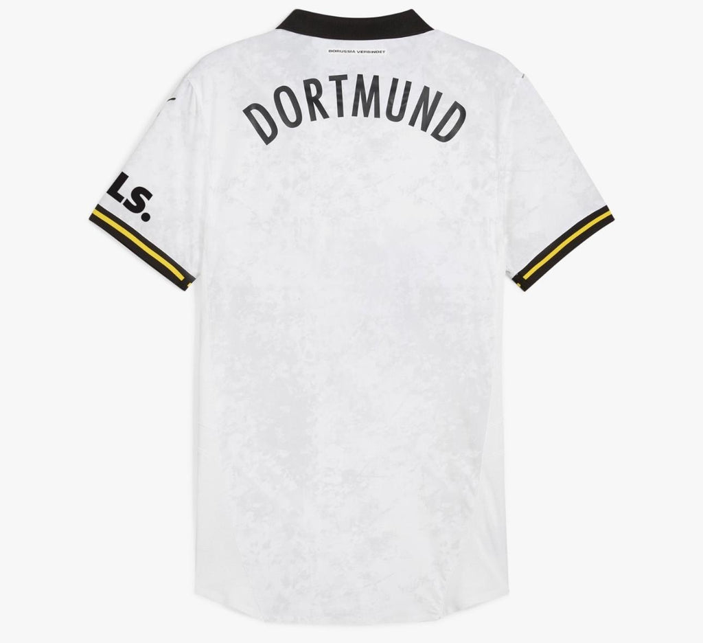 Borussia Dortumund
 maglia Third 25/26