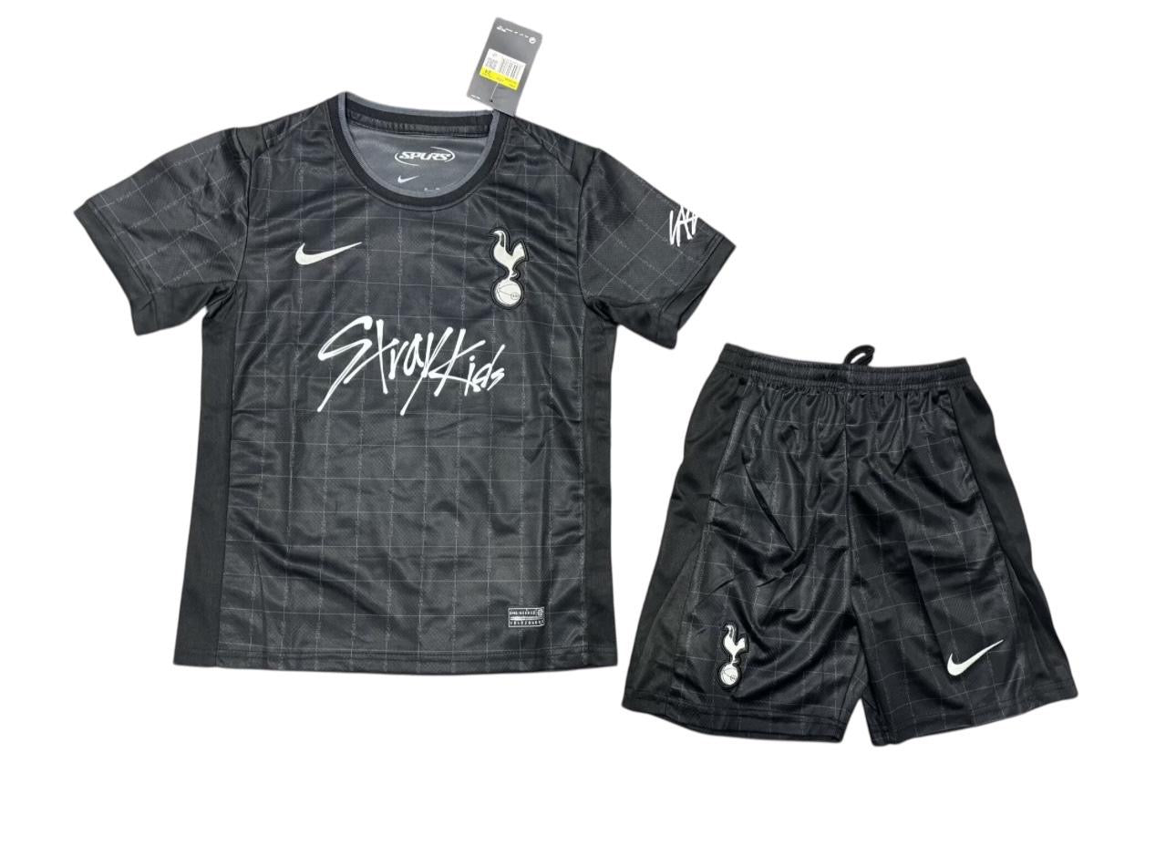 Tottenham Hotspur 2025/26 Mini kit x Stray Kids